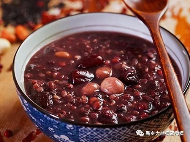 過(guò)了臘八就是年，辭舊迎新盼團(tuán)圓！